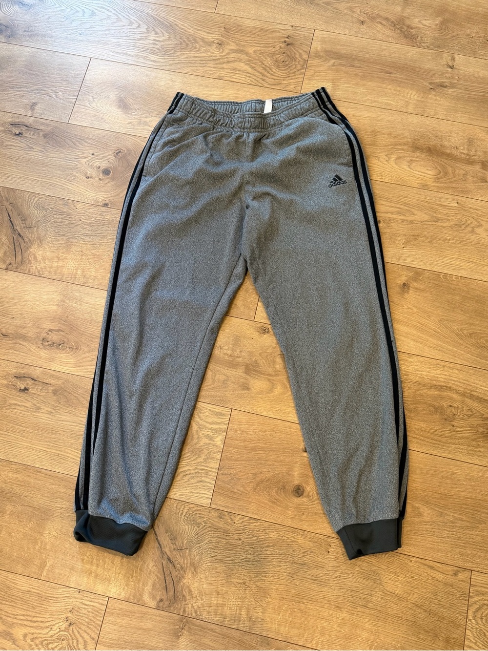 Adidas Men’s Size L Gray 3-Stripe Fleece Jogger Sweatpants